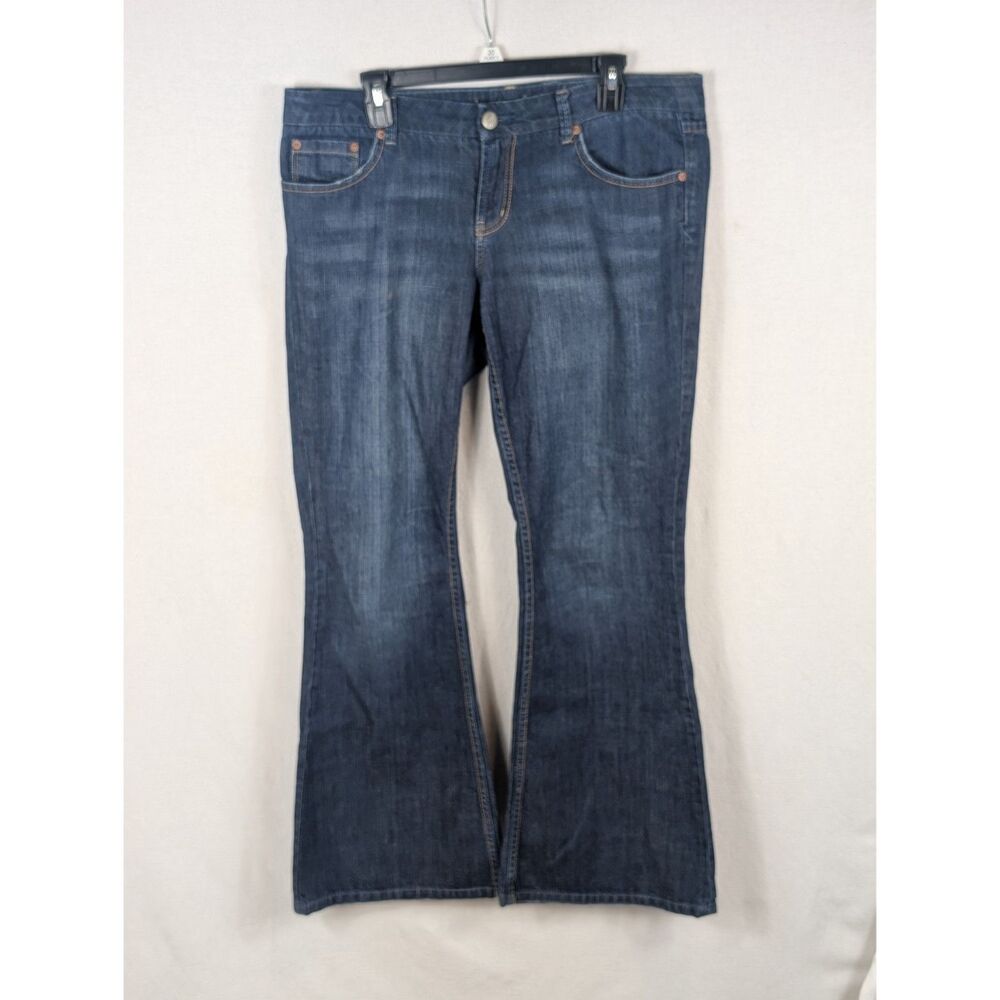 American Eagle Low Rise Artist Flare Jeans Blue Women's Size 12